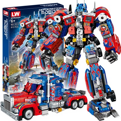 LW 7013 Deformation Robot Optimus Prime