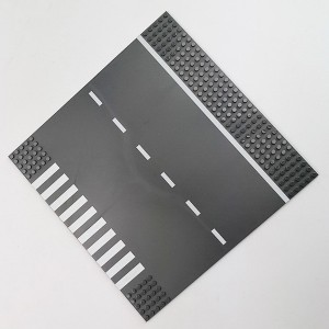 Baseplate, Road 32 x 32 5-Stud T Intersection with White Dashed Lines and Crosswalk Pattern
